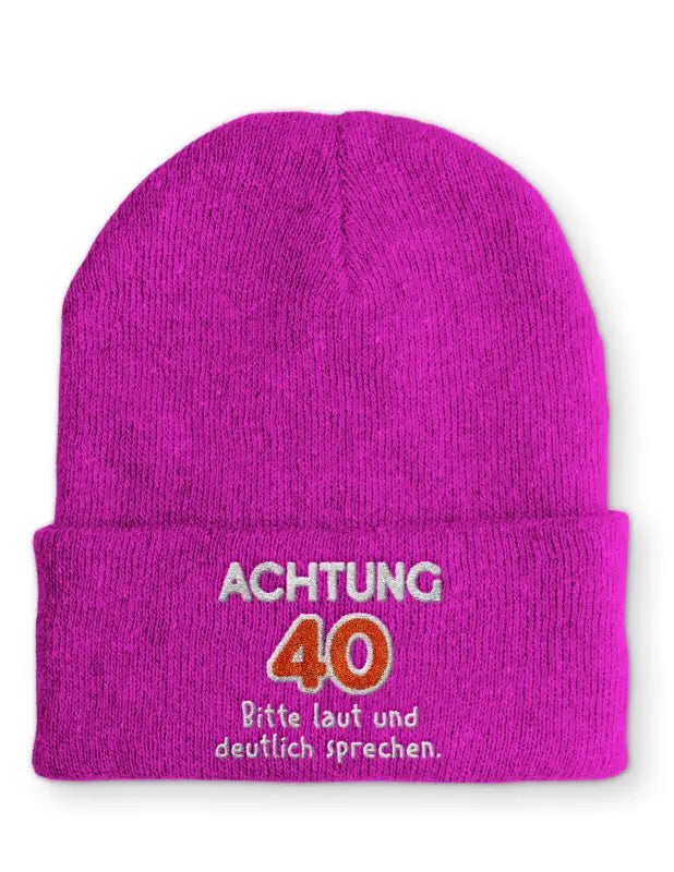 
                      
                        Achtung 40 Bitte laut und deutlich sprechen. Statement Beanie Mütze mit Spruch - Pink
                      
                    