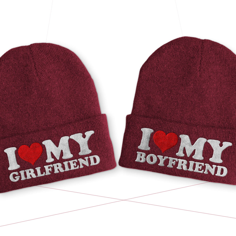 
                      
                        I love my Boyfriend | Girlfriend Duo Statement Wintermütze Beanie Partnermützen - Bordeaux
                      
                    