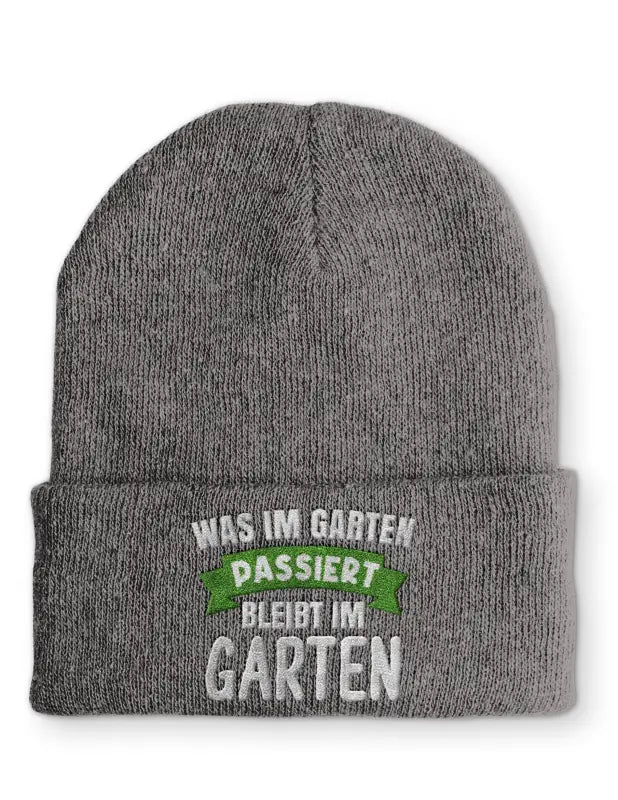 
                      
                        Was im Garten passiert bleibt Statement Beanie Mütze mit Spruch - Grey
                      
                    