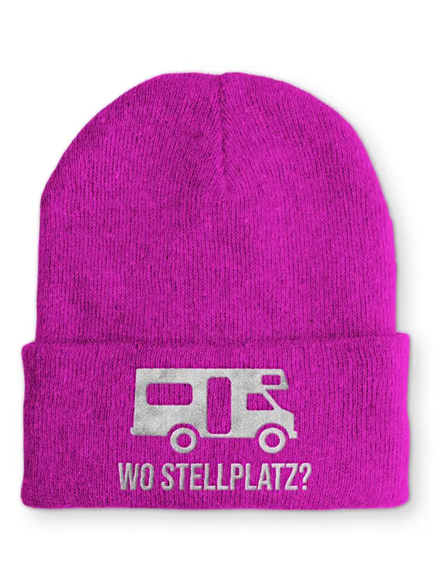 
                      
                        Wo Stellplatz? Statement Beanie Mütze mit Spruch - Pink
                      
                    